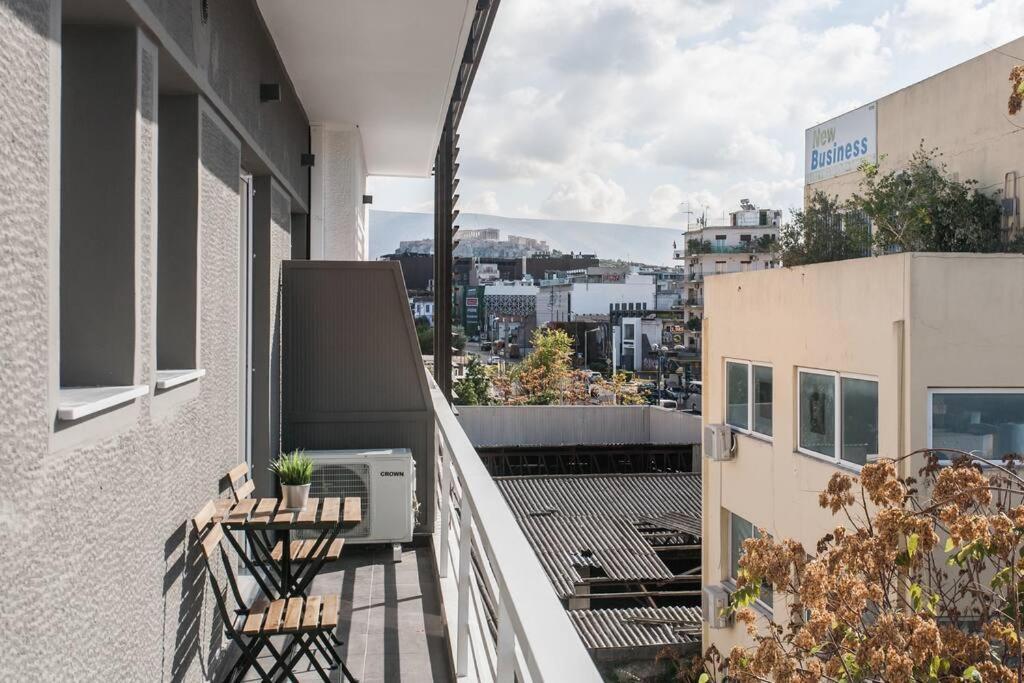 Apartment In Keramikos, Atene Esterno foto